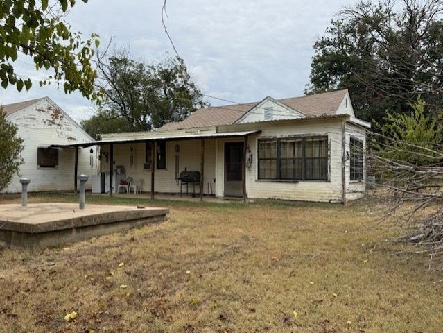 109 Miami Street, Coleman, TX 76834