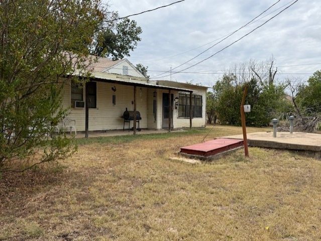 109 Miami Street, Coleman, TX 76834