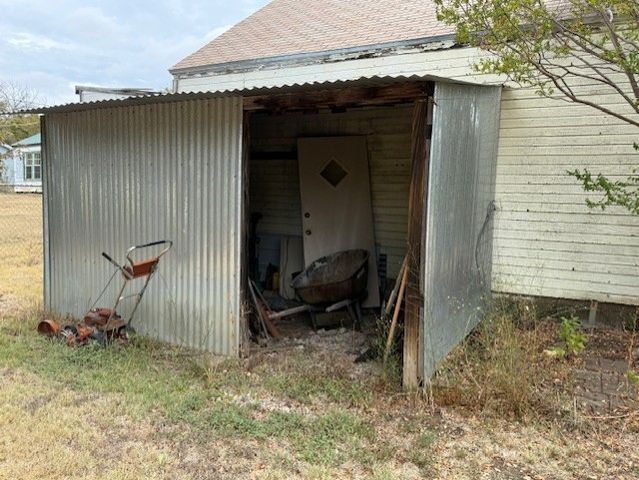 109 Miami Street, Coleman, TX 76834