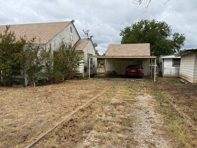 109 Miami Street, Coleman, TX 76834