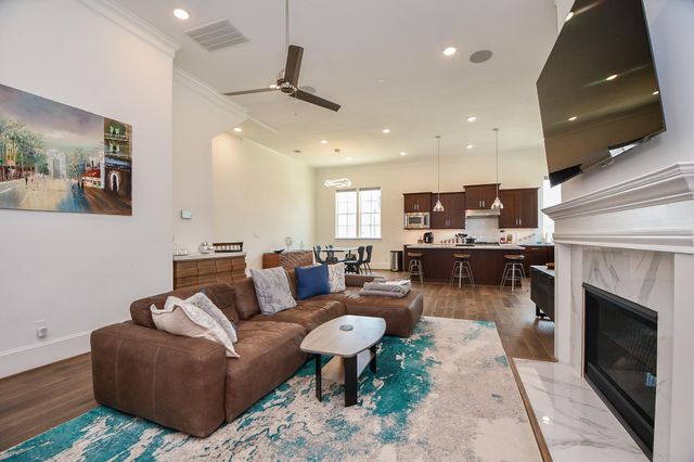 703 Bringhurst Street, Houston, TX 77020