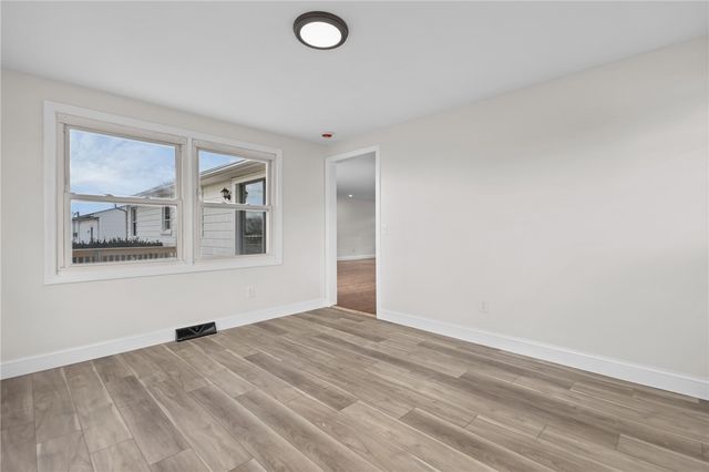 99 Salem Avenue, Cranston, RI 02920