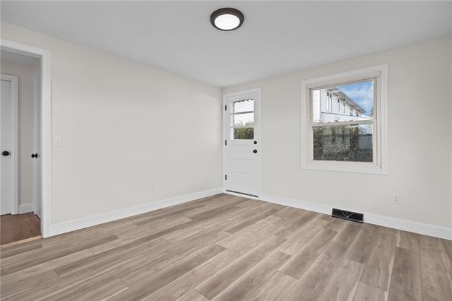 99 Salem Avenue, Cranston, RI 02920