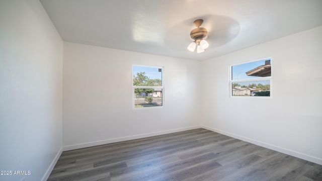 6135 W FRIER Drive, Glendale, AZ 85301