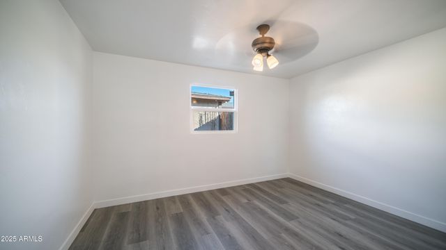 6135 W FRIER Drive, Glendale, AZ 85301