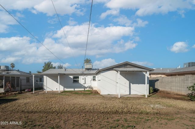 6135 W FRIER Drive, Glendale, AZ 85301