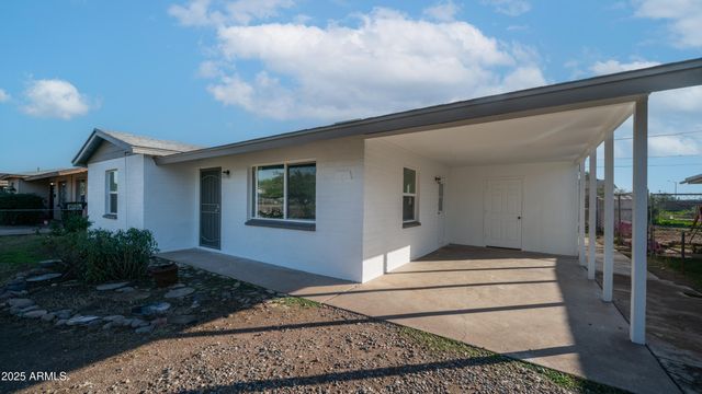 6135 W FRIER Drive, Glendale, AZ 85301