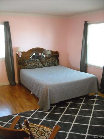 1216 PLEASANTVIEW Drive, Flushing, MI 48433