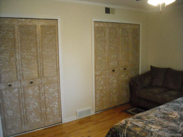 1216 PLEASANTVIEW Drive, Flushing, MI 48433