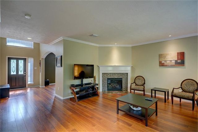 174 Spindle Tree Circle, The Woodlands, TX 77382