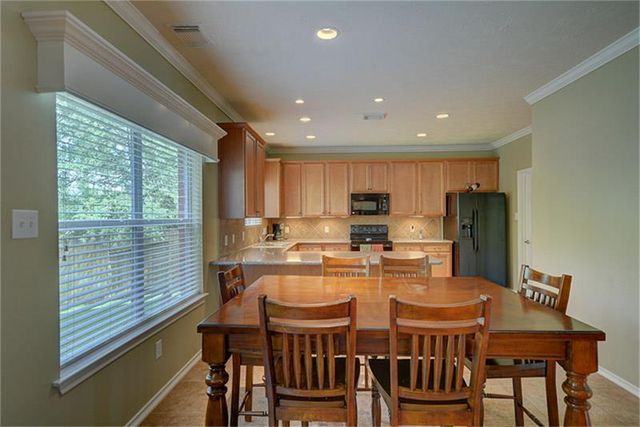 174 Spindle Tree Circle, The Woodlands, TX 77382