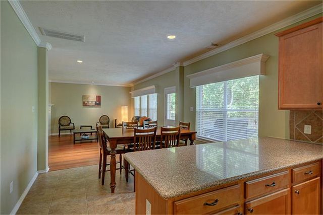 174 Spindle Tree Circle, The Woodlands, TX 77382