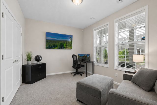 8064 Central Park Way N, Maple Grove, MN 55369