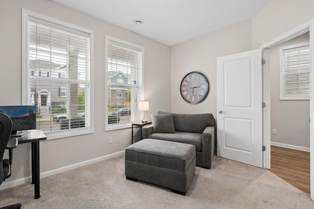 8064 Central Park Way N, Maple Grove, MN 55369