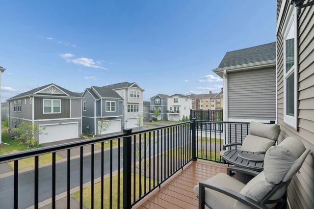 8064 Central Park Way N, Maple Grove, MN 55369