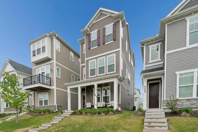 8064 Central Park Way N, Maple Grove, MN 55369