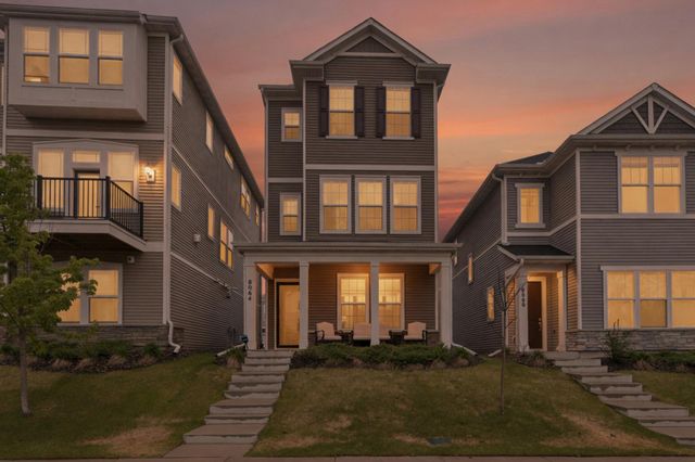 8064 Central Park Way N, Maple Grove, MN 55369