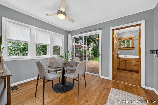 2070 Monroe Avenue NW, Grand Rapids, MI 49505