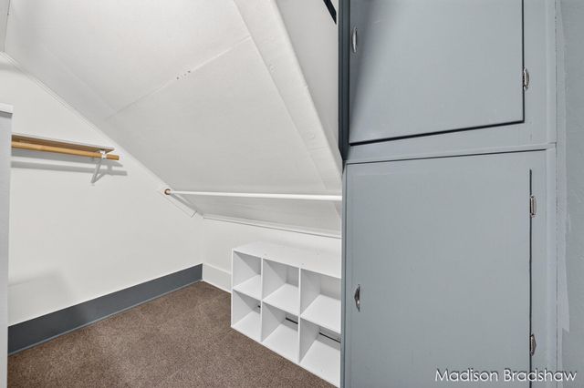 2070 Monroe Avenue NW, Grand Rapids, MI 49505