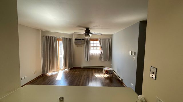 4301 W Shamrock Lane 2D, Mchenry, IL 60050