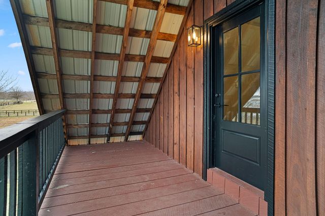 800 Pine Hill Road, Jeffersonville, KY 40337