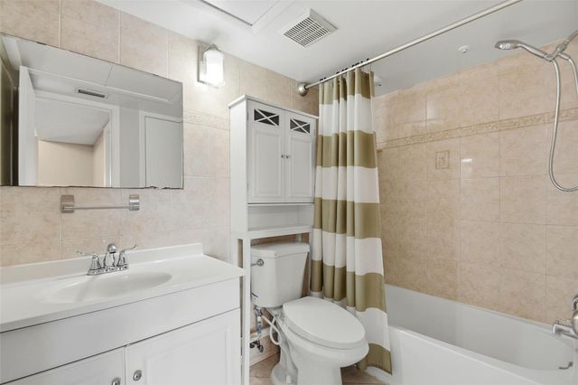 485 FORESTWAY CIRCLE 303, Altamonte Springs, FL 32701