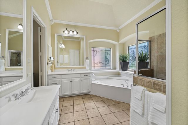 218 Versailles Lane, Keller, TX 76248