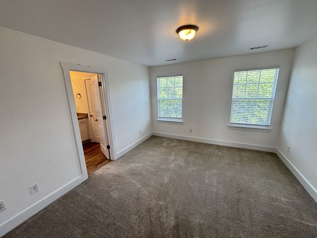 131 Dry Creek Commons Dr, Goodlettsville, TN 37072
