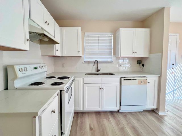 1311 Nolte Drive, Dallas, TX 75208