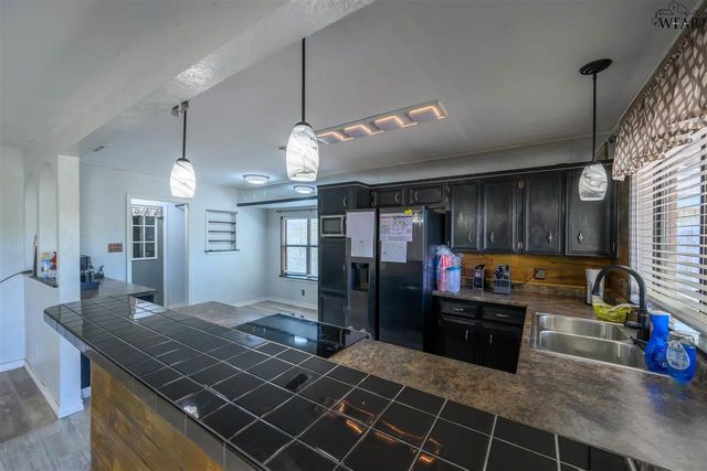 4602 TRAILWOOD DRIVE, Wichita Falls, TX 76310