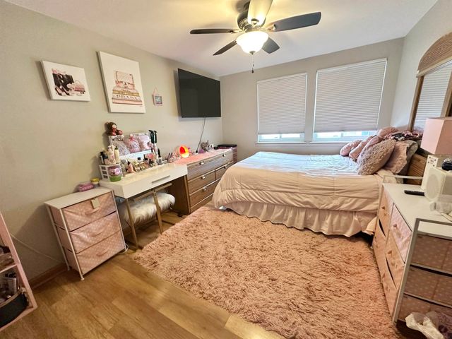 19559 Lloyd St Street, Clinton Township, MI 48038