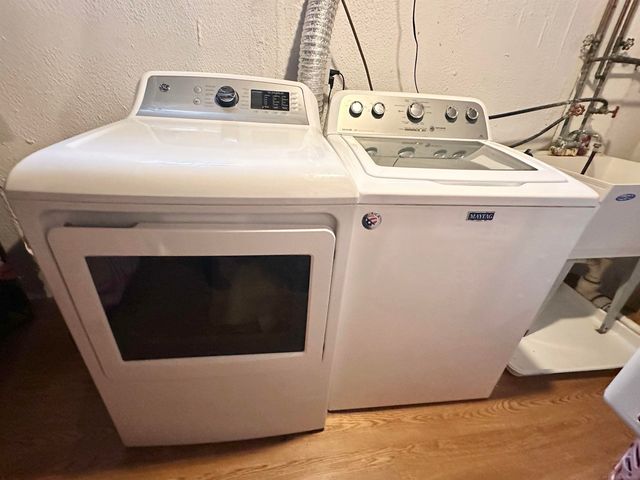 19559 Lloyd St Street, Clinton Township, MI 48038