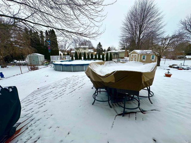 19559 Lloyd St Street, Clinton Township, MI 48038