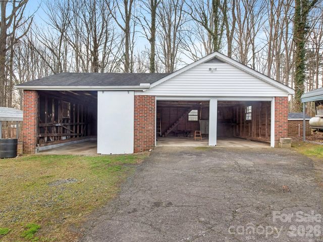 5851 Tuckaseegee Road, Kannapolis, NC 28081