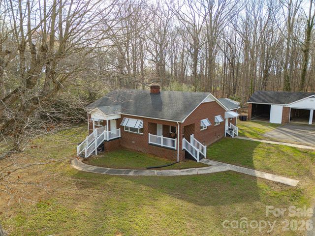 5851 Tuckaseegee Road, Kannapolis, NC 28081