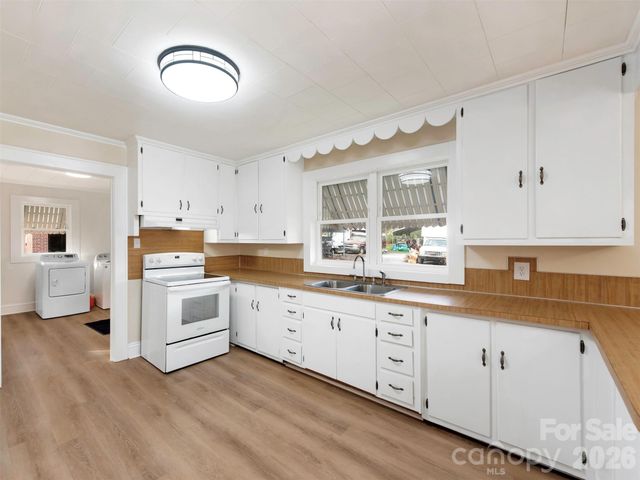 5851 Tuckaseegee Road, Kannapolis, NC 28081