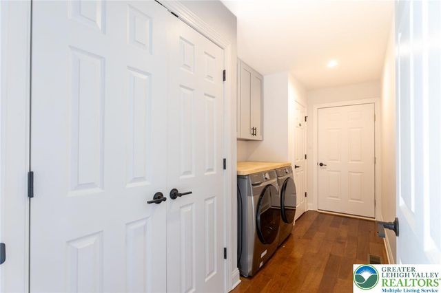 Sun Valley Drive, Tunkhannock Twp, PA 18610