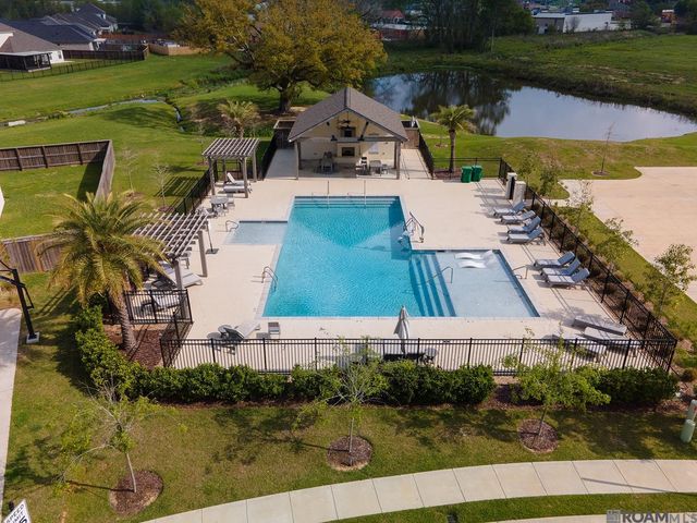 36189 Belle Parc Ave, Geismar, LA 70734