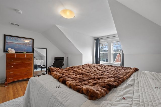 16.5 Holly St 2L, Salem, MA 01970