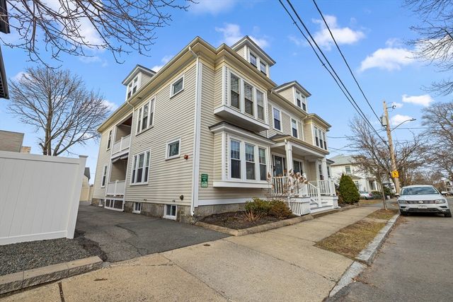 16.5 Holly St 2L, Salem, MA 01970