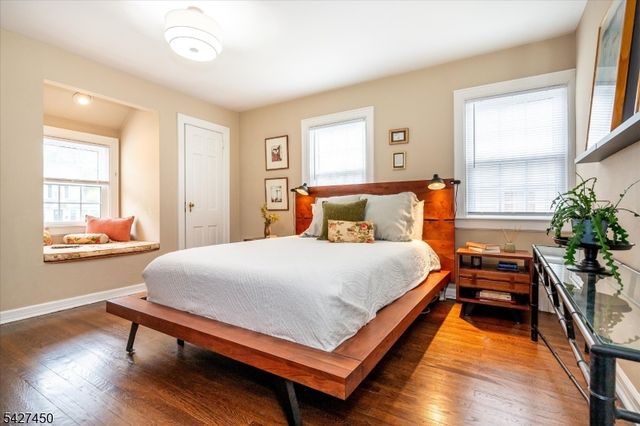 8 Abbington Ter, Glen Rock Boro, NJ 07452