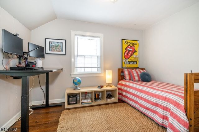 8 Abbington Ter, Glen Rock Boro, NJ 07452