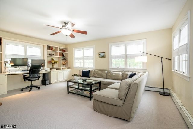 8 Abbington Ter, Glen Rock Boro, NJ 07452