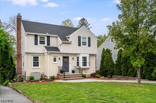 8 Abbington Ter, Glen Rock Boro, NJ 07452