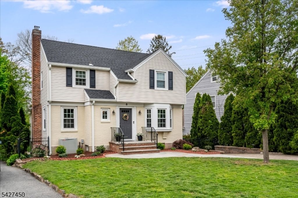 8 Abbington Ter, Glen Rock Boro, NJ 07452