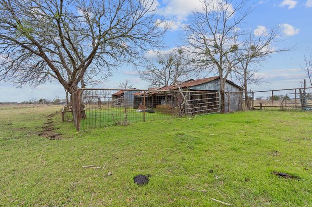 763 Upper Elgin River RD, Elgin, TX 78621