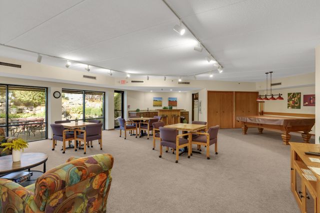3030 Saint Albans Mill Road 211, Minnetonka, MN 55305