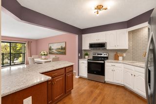 3030 Saint Albans Mill Road 211, Minnetonka, MN 55305