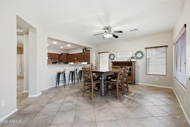 4562 S STAR CANYON Drive, Gilbert, AZ 85297