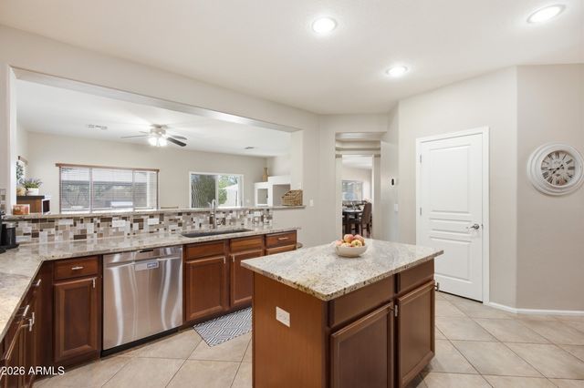 4562 S STAR CANYON Drive, Gilbert, AZ 85297